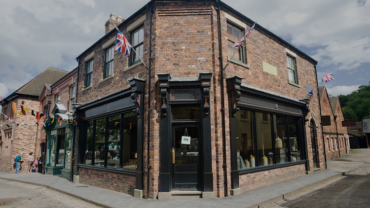 Kings Business help first time buyer secure lucrative village sandwich bar Banner